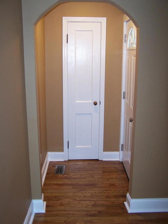 1625 Tunnel Hill Varnell Rd NW, Dalton, GA 30720 - photo 2