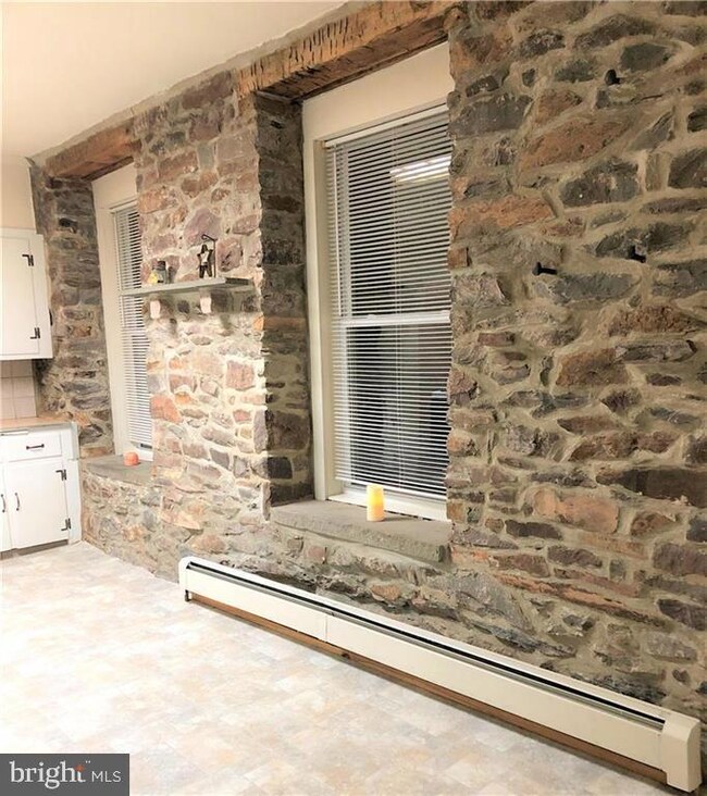 328 N Main St, Sellersville, PA 18960 - photo 7