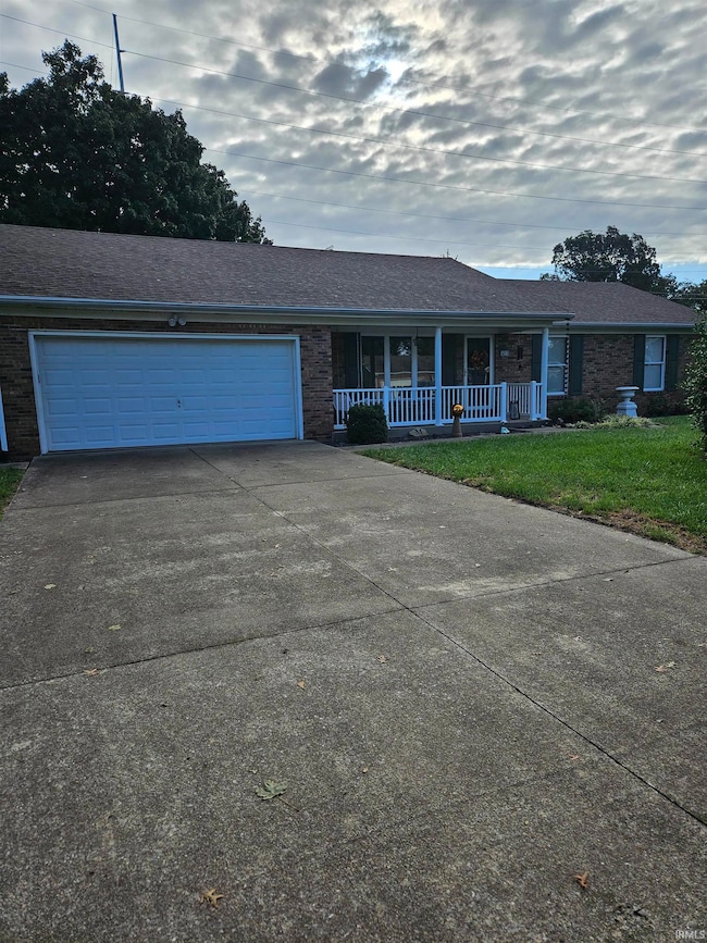 FRONT OF HOME GARAGE