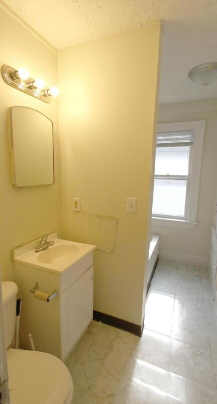 1587 Mooberry St, Columbus, OH 43205 - photo 5