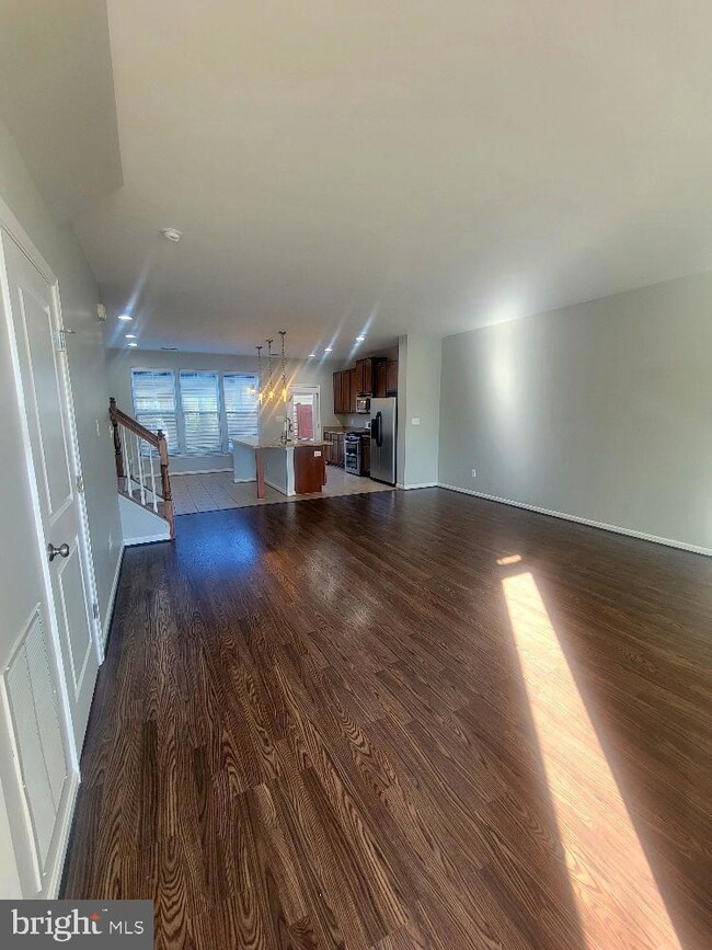 9324 Alvyn Lake Cir, Bristow, VA 20136 - photo 2