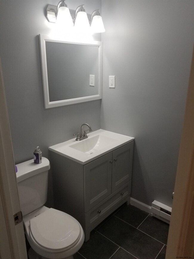 202 Jefferson St unit 2, Albany, NY 12210 - photo 6