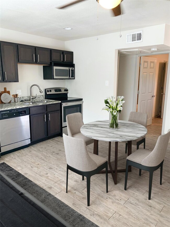 4710 Munger Ave unit 107, Dallas, TX 75204 - photo 6