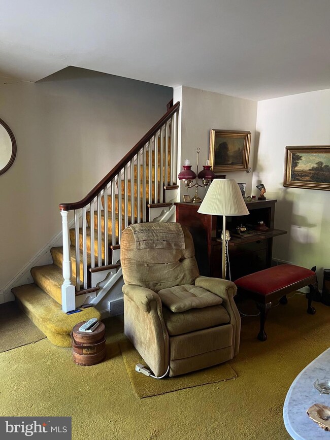 853 Parkside Ave, Trenton, NJ 08618 - photo 5