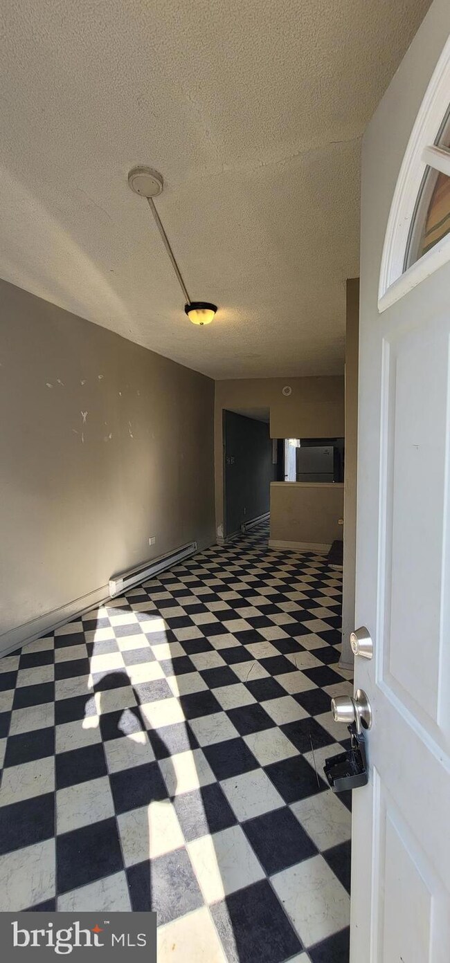 314 Bell Aly, Reading, PA 19602 - photo 3