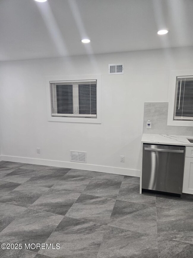 186 Coleman Ave unit C&D, Long Branch, NJ 07740 - photo 5