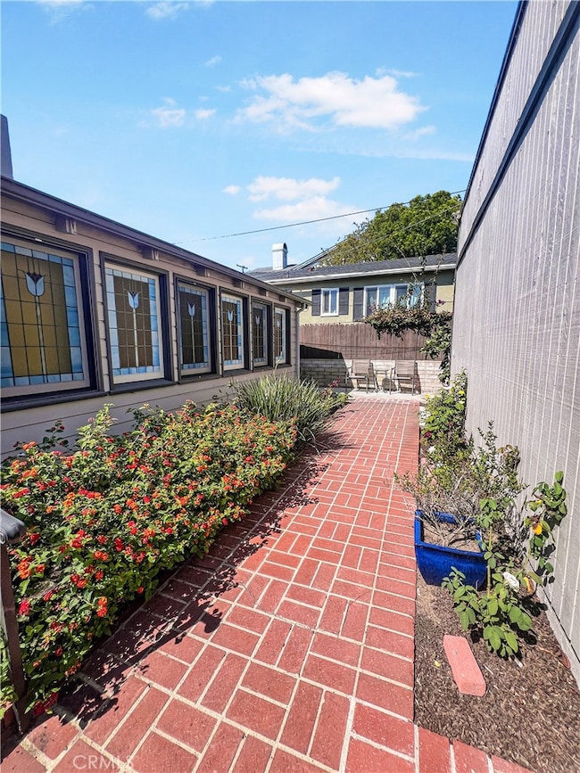 1411 15th St, Manhattan Beach, CA 90266 - photo 2