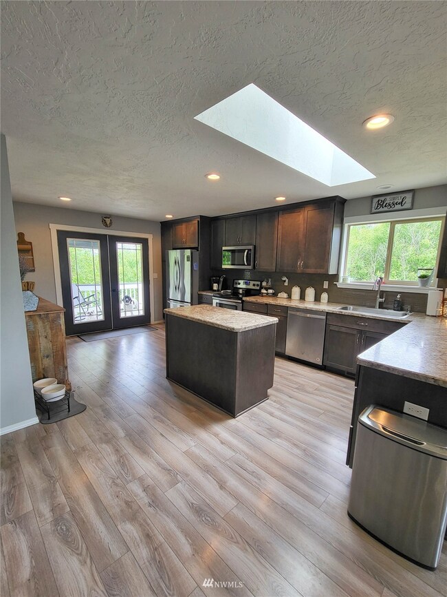 3023 Oldani Rd, Raymond, WA 98577 - photo 6