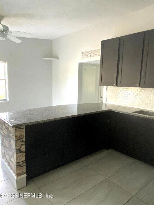 9740 Hogan Rd, Jacksonville, FL 32246 - photo 4