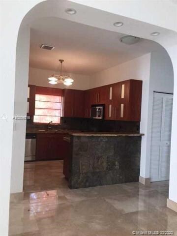 10918 NW 69th Terrace, Doral, FL 33178 - photo 7