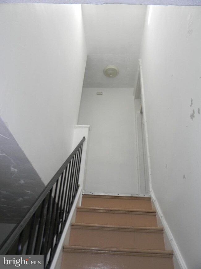 144 S Culver St, Baltimore, MD 21229 - photo 7