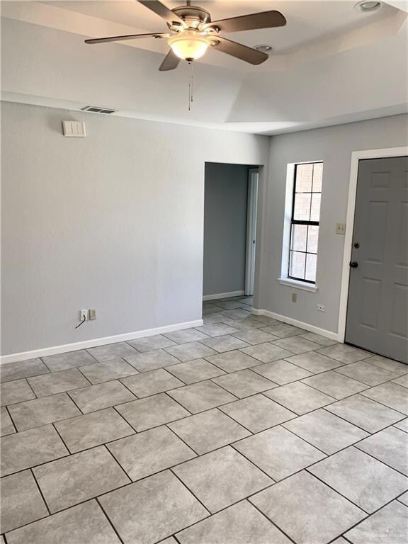 321 W Cherokee Ave, Pharr, TX 78577 - photo 4