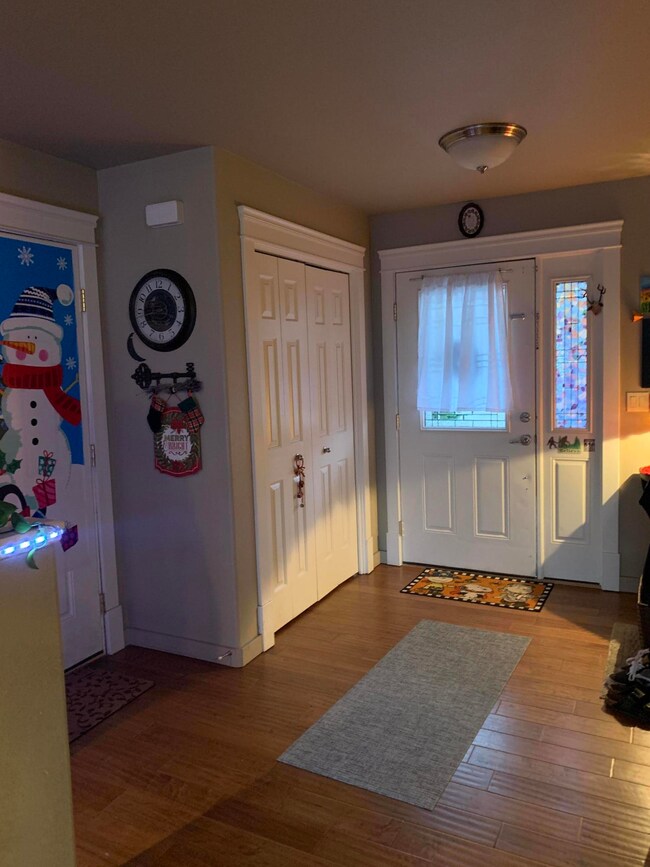 Entry - Main Level