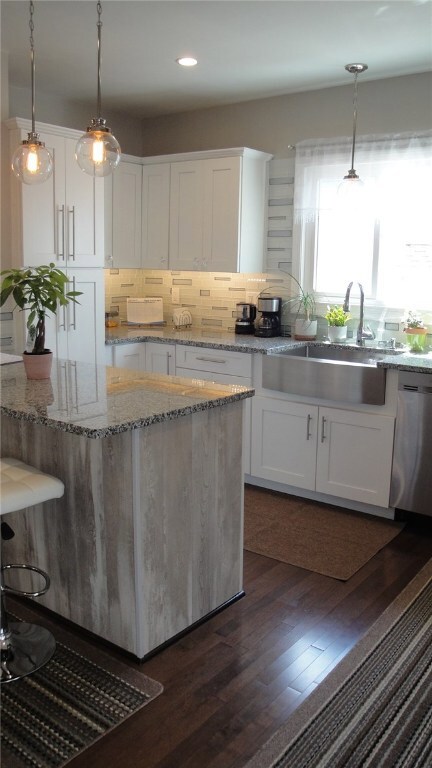 365 Northup St, Cranston, RI 02905 - photo 3