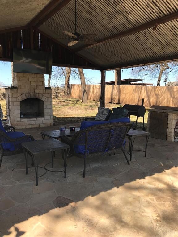 226 Sanchez Creek Ct, Weatherford, TX 76088 - photo 7