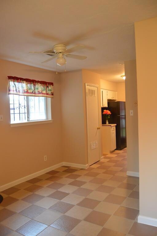 834 Grenshaw St, Houston, TX 77088 - photo 2