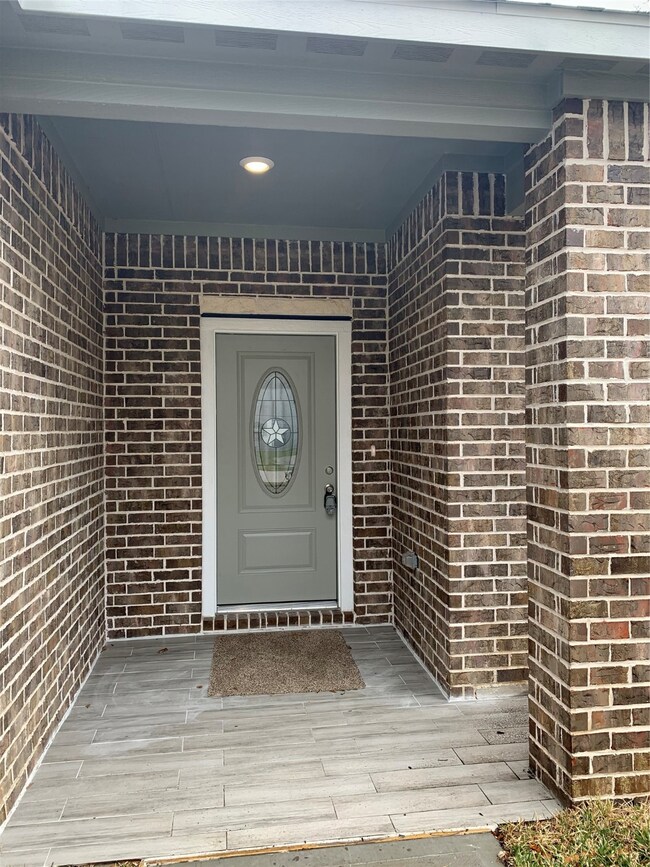 8703 Lanewood Dr, Houston, TX 77016 - photo 3