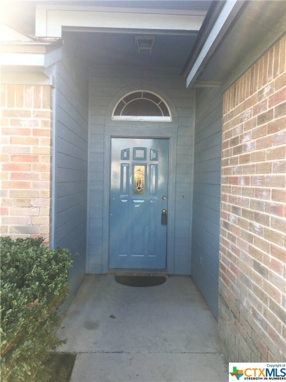 1801 Pearce Ct, San Marcos, TX 78666 - photo 2