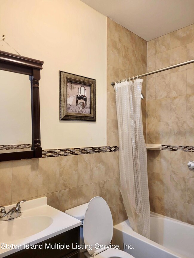 39 Station Ave unit 2, Staten Island, NY 10309 - photo 4