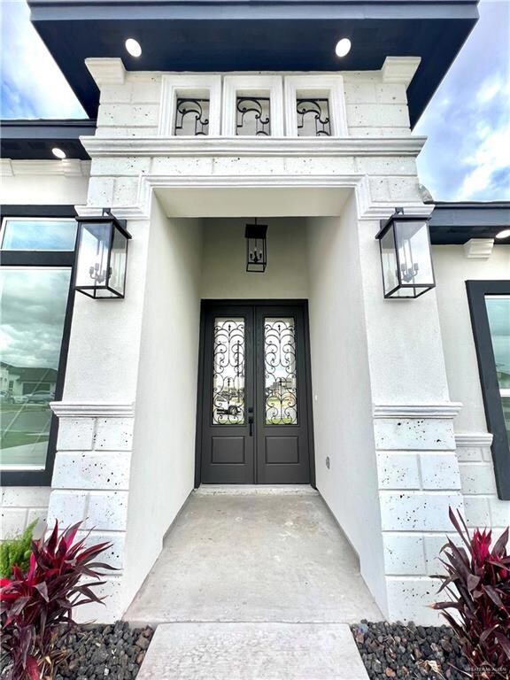 125 E Irvine Ave, Alamo, TX 78516 - photo 2