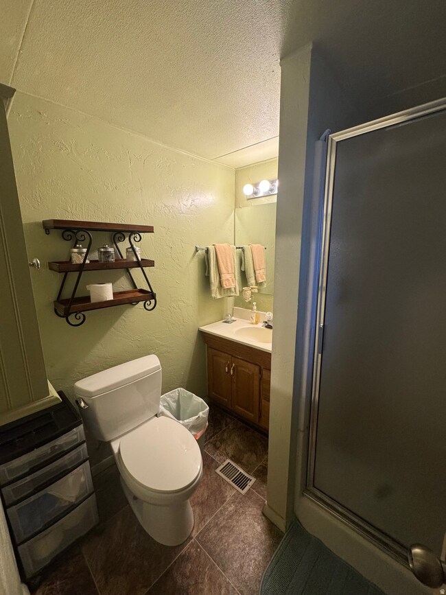 400 N 500 W unit 13, Moab, UT 84532 - photo 7