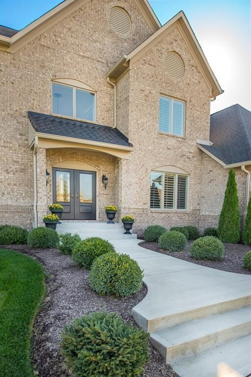 11983 Hawthorn Ridge, Fishers, IN 46037 - photo 2