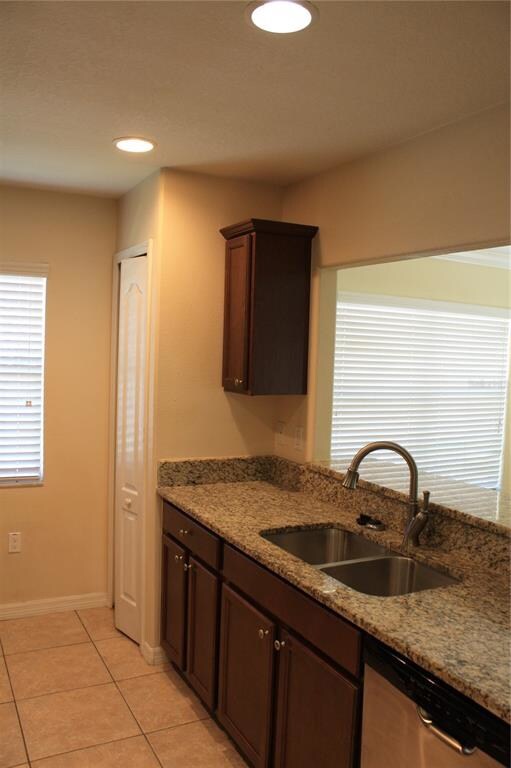 Ample counter space in the kitchen