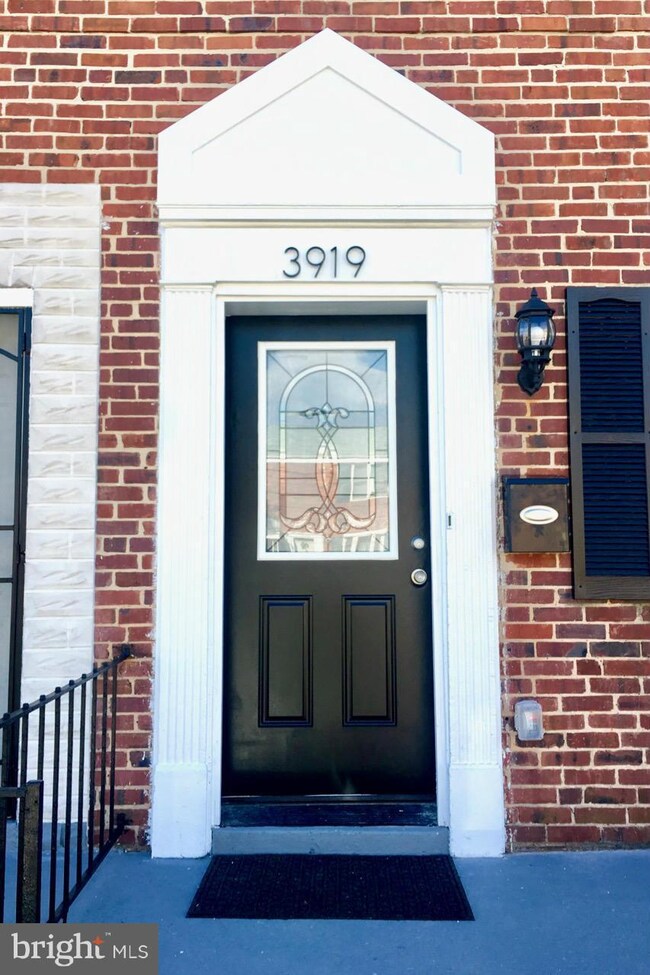 3919 Glenhunt Rd, Baltimore, MD 21229 - photo 2