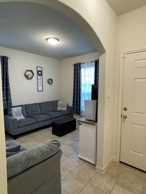 11002 Victoria Oak Bend Dr, Humble, TX 77396 - photo 7