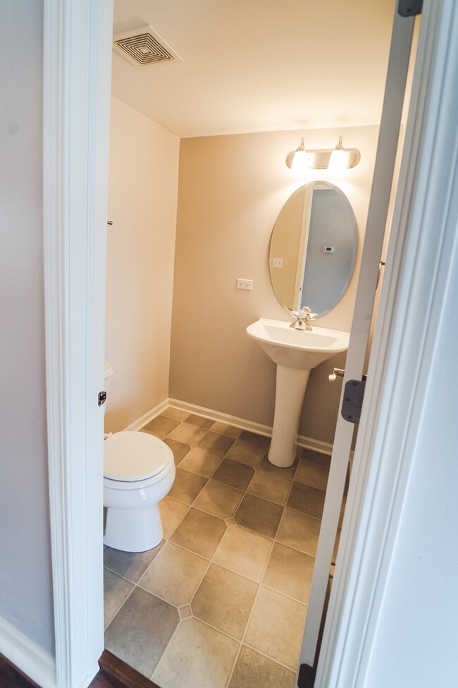 1/2 Bath