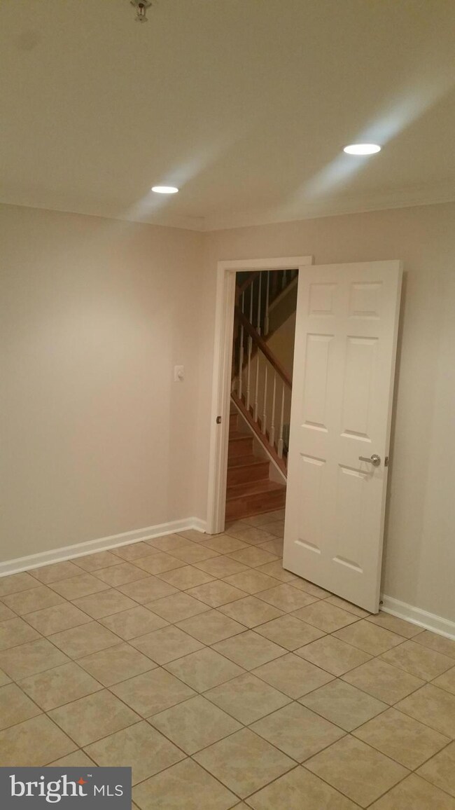 5017 Queens Stroll Place SE, Washington, DC 20019 - photo 5