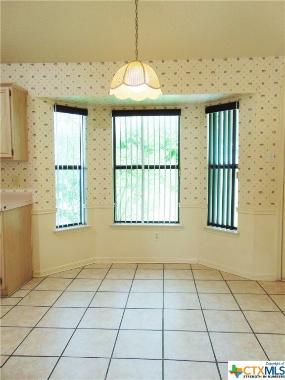 210 Wagontrain Cir, Copperas Cove, TX 76522 - photo 6