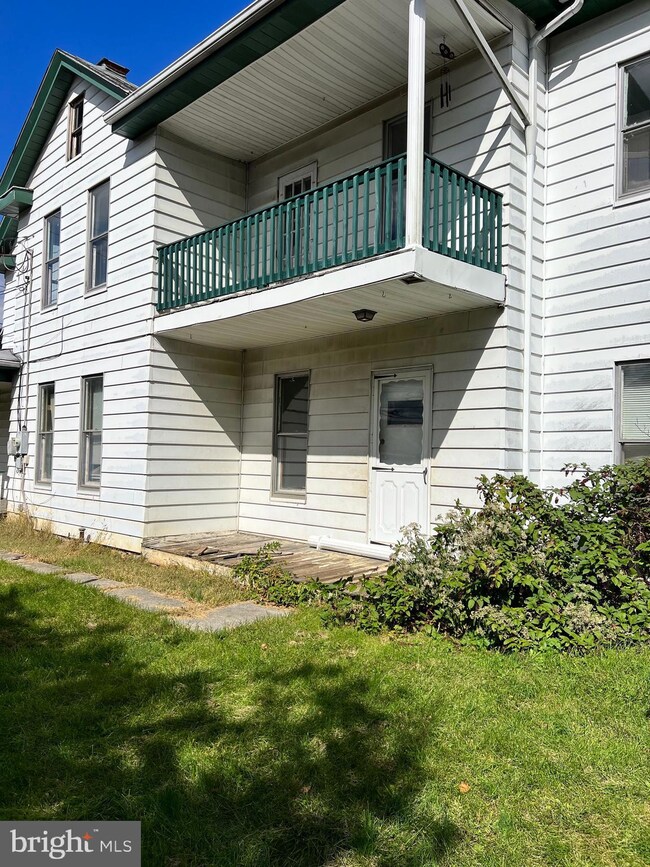 432 E Derry Rd, Hershey, PA 17033 - photo 5