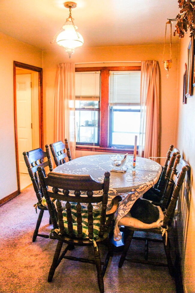 115 N Wiggs St, Griffith, IN 46319 - photo 7