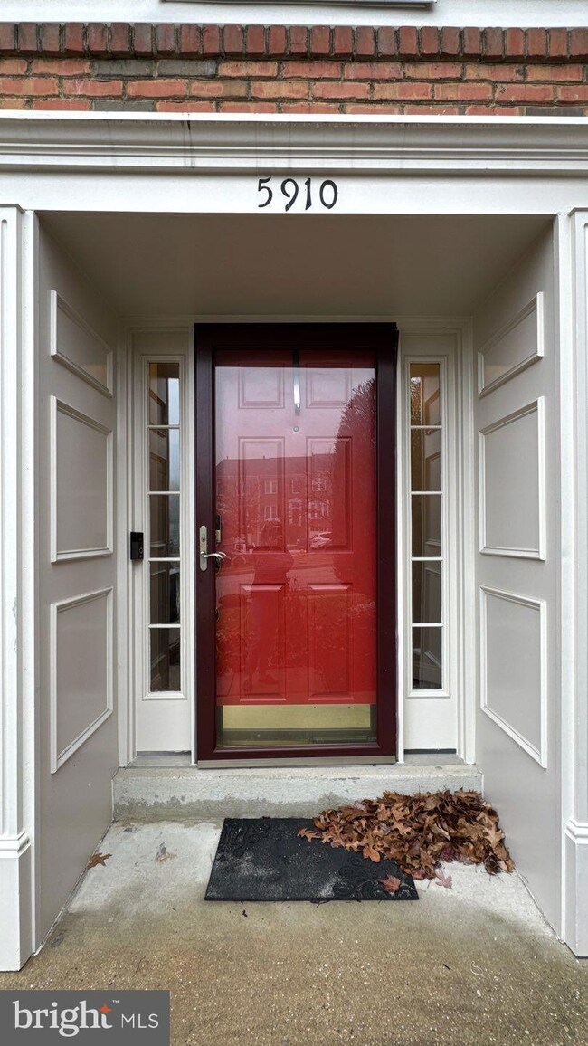 5910 Fox Glen Ct, Elkridge, MD 21075 - photo 2