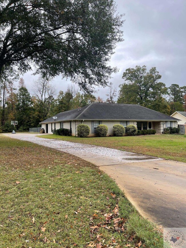 28 Hickory Oak Ln, Texarkana, TX 75501 - photo 2