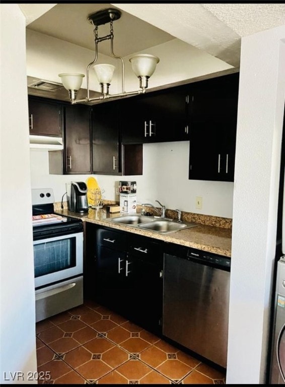 5701 Smoke Ranch Rd unit D, Las Vegas, NV 89108 - photo 5