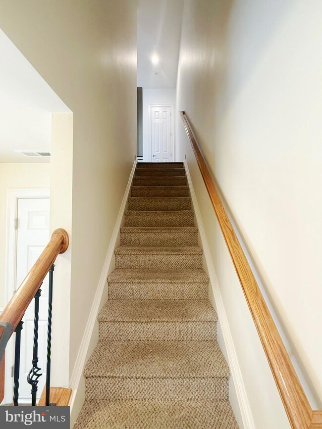 619 Hurdle Mill Place, Gaithersburg, MD 20877 - photo 5