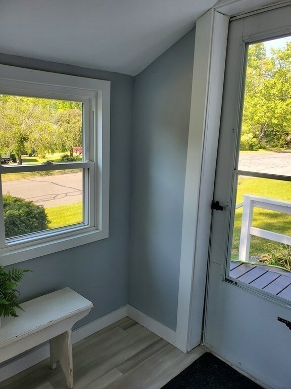 212 Acrebrook Dr, Florence, MA 01062 - photo 4