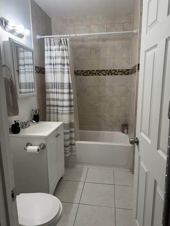 136 Walnut Ave unit 3, Revere, MA 02151 - photo 2