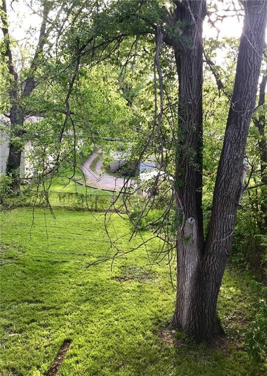 7034 Agnes Ave, Kansas City, MO 64132 - photo 2