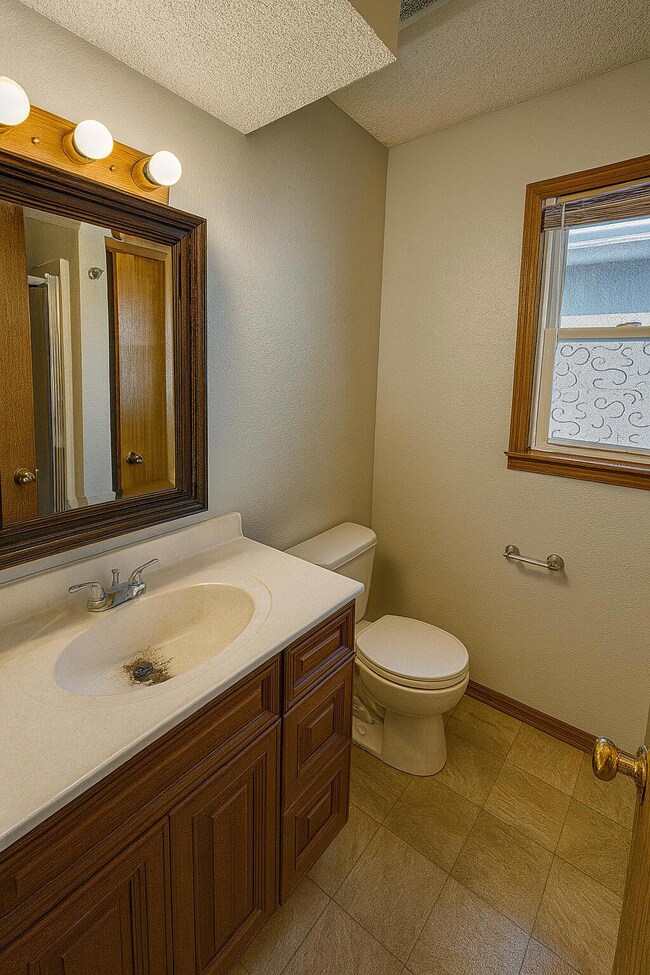 4553 W La Siesta St, Springfield, MO 65802 - photo 6