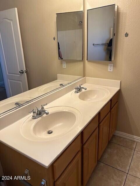 2nd bathroom