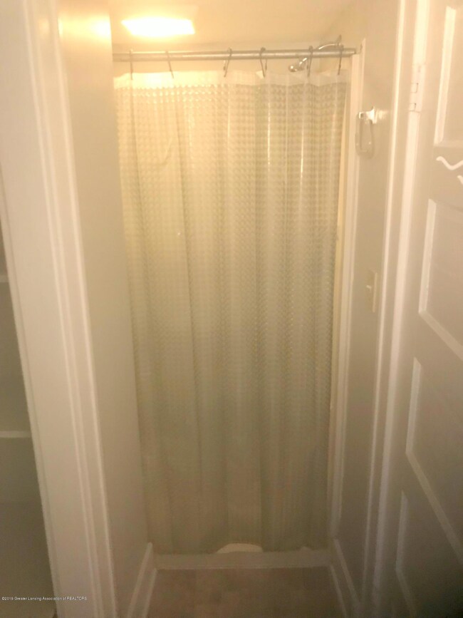 755 Wisconsin Ave, Lansing, MI 48915 - photo 6