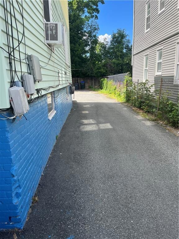 189 Pavilion Ave, Providence, RI 02905 - photo 5