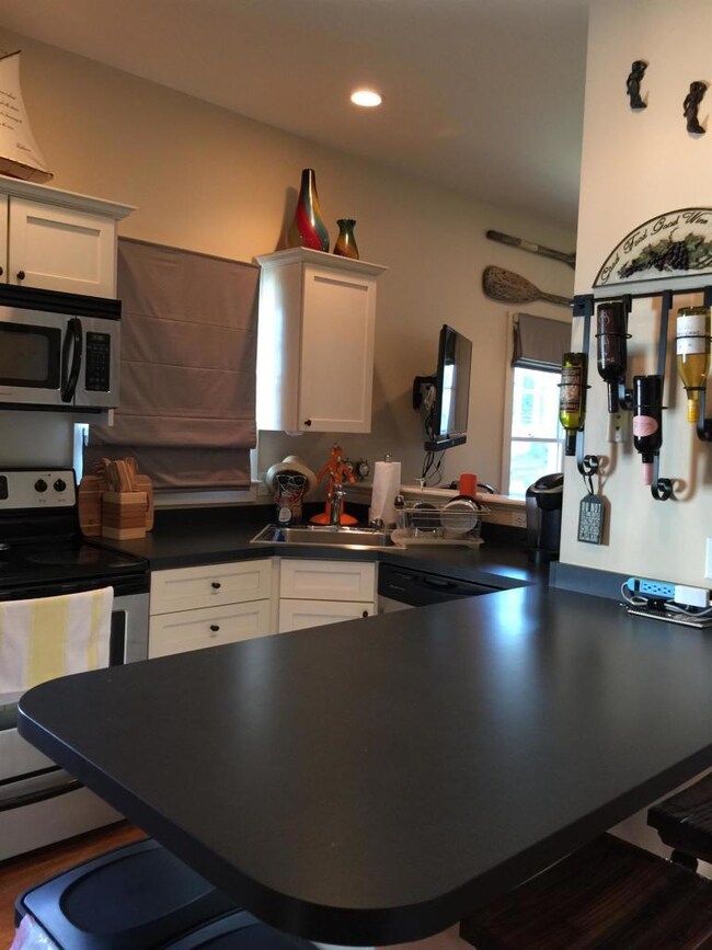 11 Atlantic Ave unit B, Provincetown, MA 02657 - photo 7