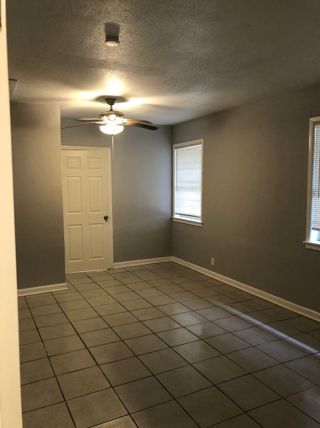 503 Willow Ave, Cleveland, TX 77327 - photo 2