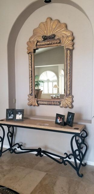10882 E Fanfol Entry Niche