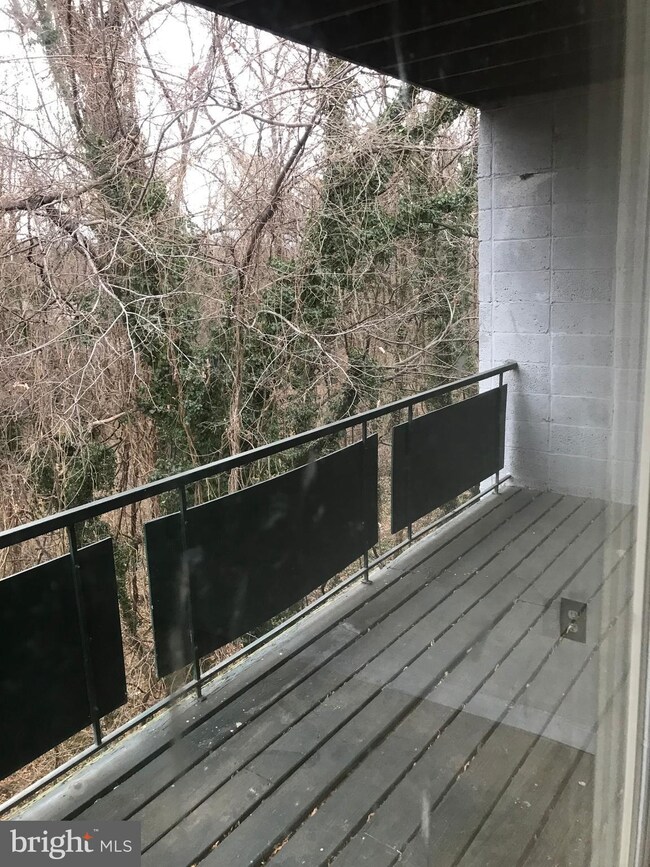 3103 Southern Ave unit 32, Temple Hills, MD 20748 - photo 4