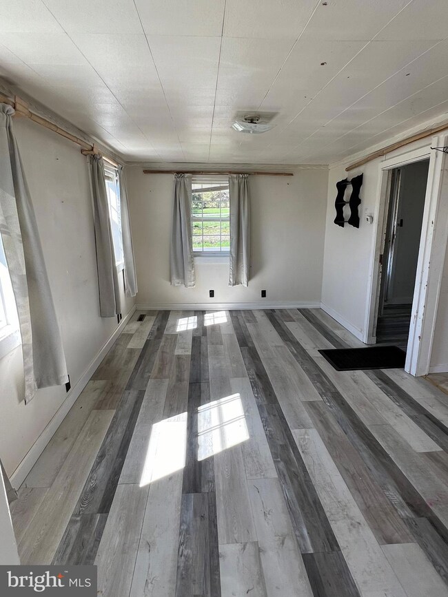 1440 Swamp Bridge Rd, Stevens, PA 17578 - photo 4